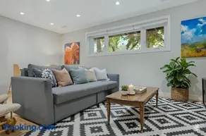 Cozy and Welcoming 2BR Basement Suite In The Heart of Calgary - Image 1