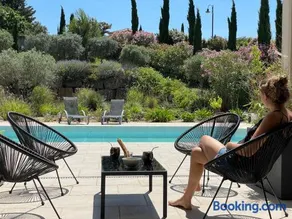 Villa ARTOS - piscine - 300 m2 - Image 2