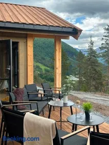 Cabin in a sunny area with a view - Image 4