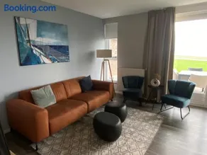 Appartement avec jardin, piscine chauffée et terrasse - Image 1