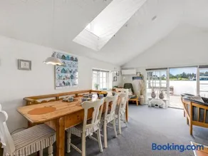 Holiday Home Reinhard - from the sea by Interhome - Image 2