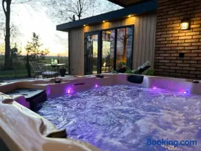 Wellnesslodge Kievit jacuzzi sauna and privacy - Image 1