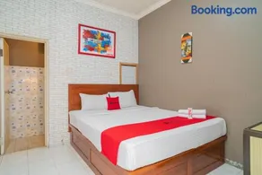 RedDoorz at Oro Oro Ombo Batu - Image 3