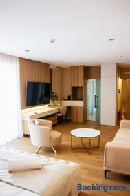 Palazzo Apartments - Image 2