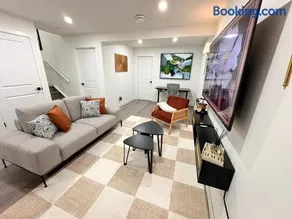 Coziest & Modern Basement Retreat East of Calgary - Image 4