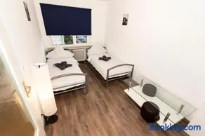 AVR Apartment HOF 8 - Image 2
