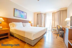 Aparto-Hotel Rosales - Image 5