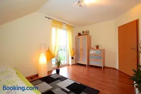 Private Rooms - Image 1
