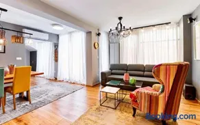 Stylish and High-end Designer Apartments in City Center - Image 3