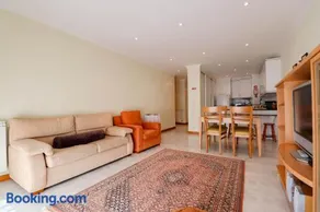 Casa Coração de Viana - Near the Beach Apartment - Image 2