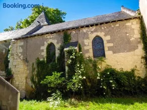Charmant refuge à Courchamps, terrasse et jardin - Image 4