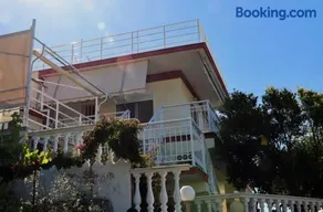 Sea view apartment - Image 5