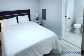 Modern Two Bedroom Apartment with City Views - Image 2