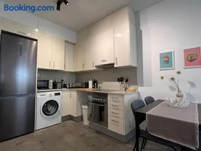 Cozy apartment well-located in Terrassa, Barcelona - Image 3