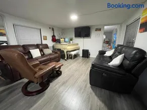 Tiny but cozy manufactured house - Image 2