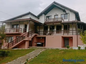 Casa din Deal Isverna Mehedinți - Image 1