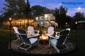 Hot Tub - Fire Pit - Fast Wi-Fi - Pet Friendly - Wine Country Escape - Image 1