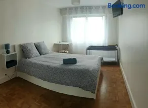 Appartment proche arena et la defense - Image 3