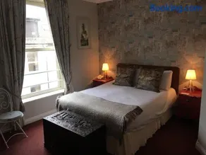 O Donovans Hotel - Image 3