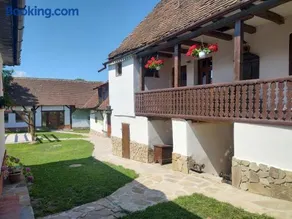 Casa Tradițională Calbor - Image 1
