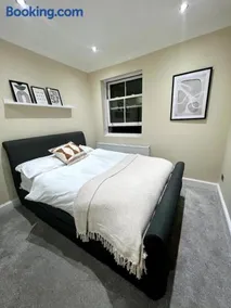 Parkside Escape - Image 4