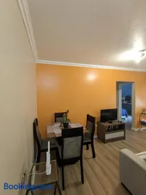 Quarto em Apto no Centro de Cachoeirinha - Image 1