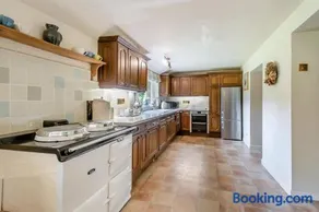 4 Bed in St. Nicholas South Elmham oc-o32397 - Image 4