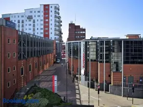 City Centre Penthouse Apartment - Image 2