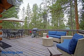Large Wraparound Deck, Foosball Table, Close to Beacon Landing Marina - Image 4