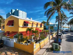 Sinclair Boutique Hotel - Image 1