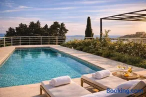 Apartment with private pool - Image 1