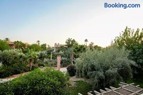 Palmeraie 2 - Luxury Garden Apartment - Image 2