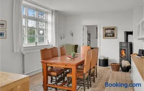 4 Bedroom Stunning Home In Torrig L - Image 4