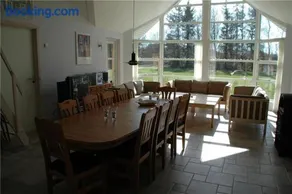 Beautiful Holiday Home With Spa And Sauna Close To The Beach - Image 2