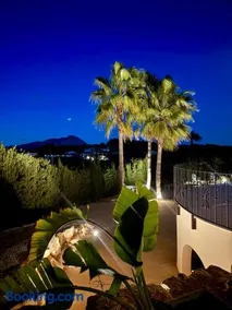 Luxury villa pool&beach paradise - Image 2