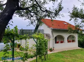 Sziklaszirt - Wellness Vendégház - Image 2
