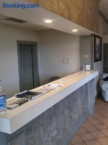 Travelers Rest Motel - Image 1