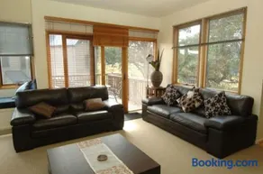 Blue Sky Lodge - Image 2