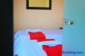 Seas of Ships Guest House - Image 5
