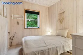 Lovely holiday home in beautiful surroundings, near Mols Bjerge and Ebeltoft - 4 bedrooms - Image 4