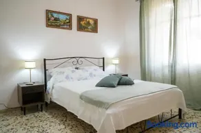 Ευχάριστο σπίτι στο κέντρο της πόλης του Ναυπλίου. - Image 2