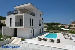 Villa Perla - Image 2