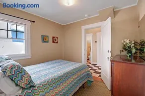 351CA 351 Catalina Ave - Image 3