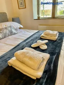 HEBE COTTAGE - Idyllic and homely with attention to detail - Image 2
