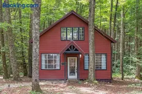 Private RRG Cabin with Game Room & Views - Image 1