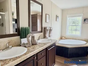 Nature's Nook, 2 Acres Home by Springs and Gainesville - Image 2
