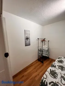 Perfekte Lage! Ganze Wohnung Burgblick Residenz - Image 4