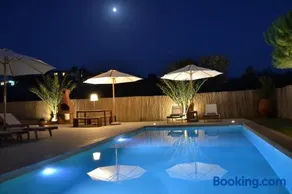 Ar & Al Luxury Villa - Image 1