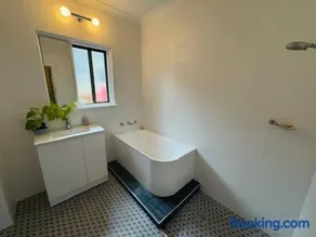 Silver Gum House - Image 3