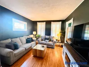 The Hamilton Harbor House - Image 3